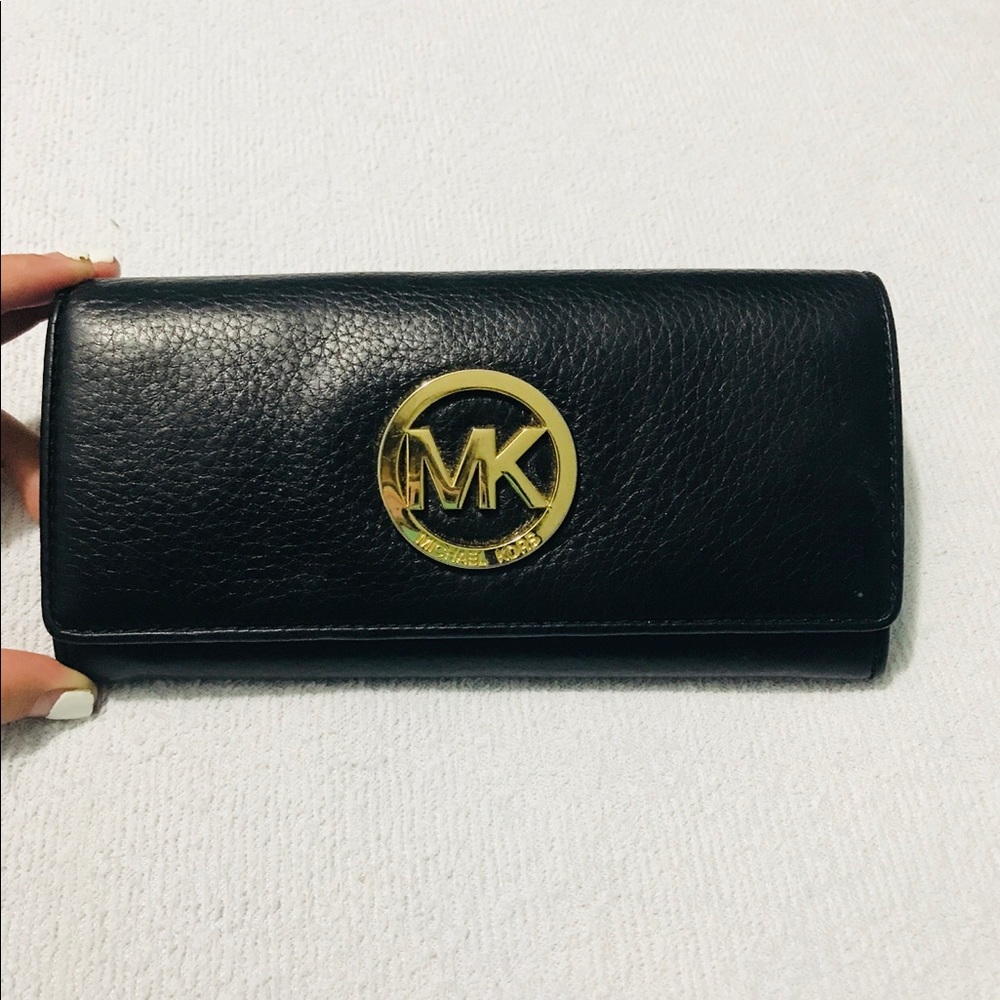 Michael Kors wallet